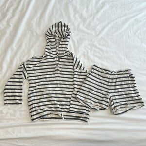 Kids Old Navy shorts and sweater set